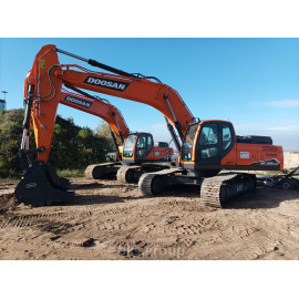 Гусеничные экскаваторы Doosan DX300LCA для компании ООО «Вектор ТК»