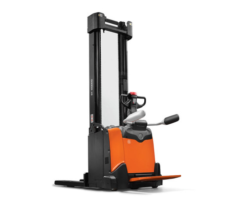 Электрический штабелер Toyota SPE160L (Исполнение для рыбной промышленности)