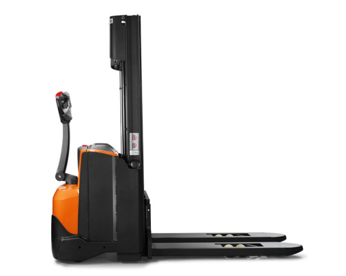 Электрический штабелер Toyota SWE120 (Исполнение для фармацевтической промышленности)