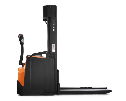 Электрический штабелер Toyota SWE160 (Исполнение для рыбной промышленности)