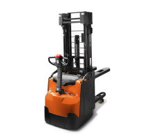 Электрический штабелер Toyota SWE145L (Исполнение с защитой от коррозии)