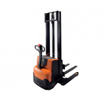 Электрический штабелер Toyota SWE120S