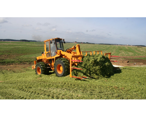 Погрузчик универсальный АМКОДОР 352С