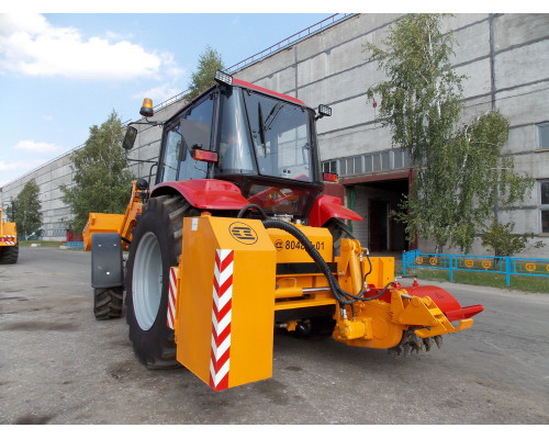 Машина фрезерная АМКОДОР 8048М