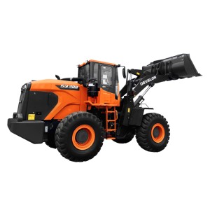 Фронтальный погрузчик DEVELON SD300