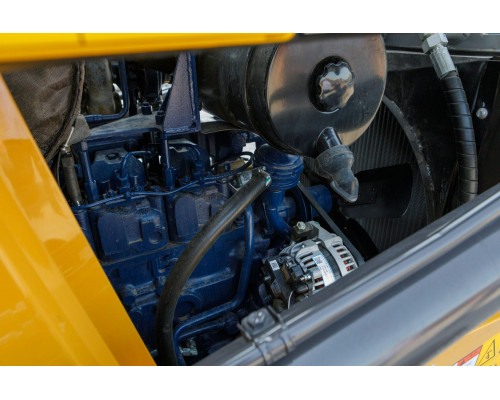 Экскаватор - погрузчик WLB468-II