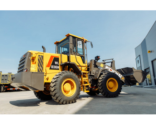 Фронтальный погрузчик WL836H